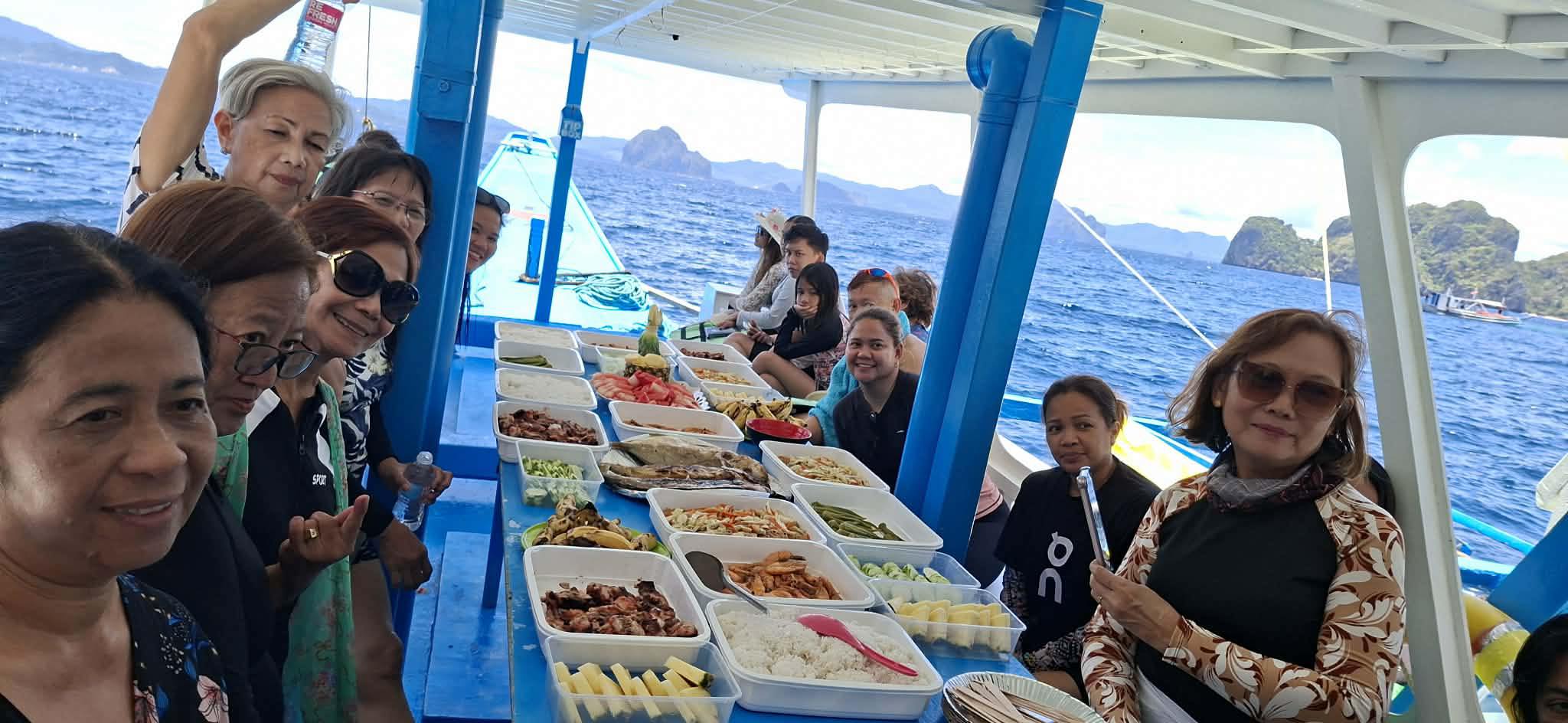 El Nido Tour (Island Hopping) Tour Package